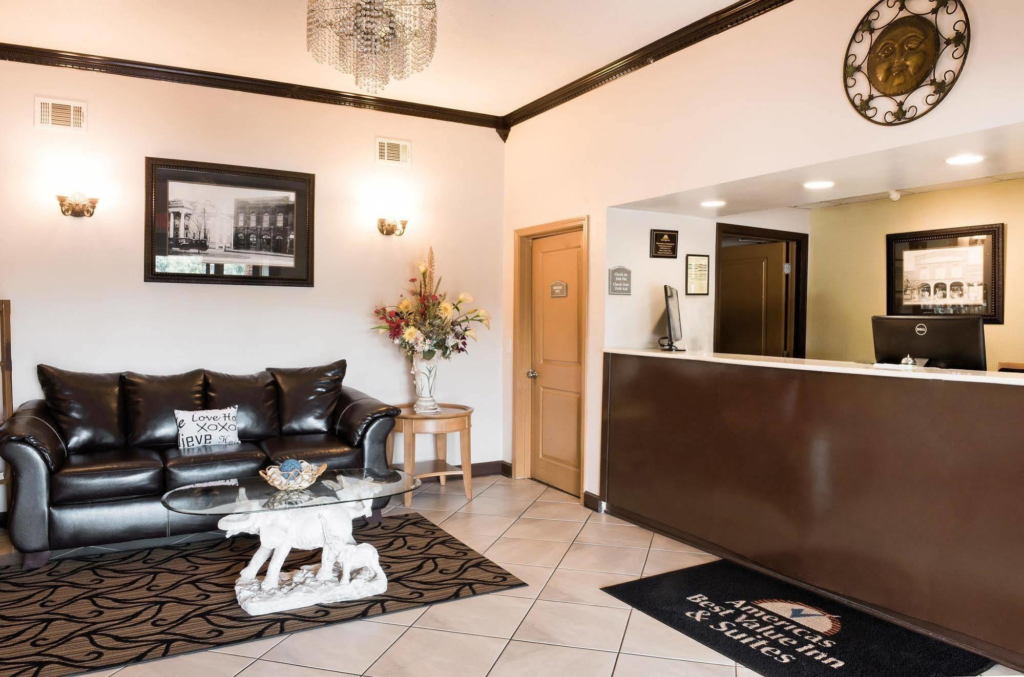 Americas Best Value Inn & Suites-Griffin Dış mekan fotoğraf